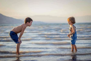 What happens at a child custody hearing in the UK